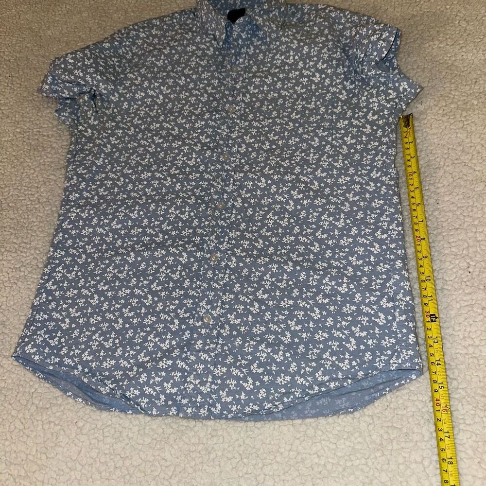 J. Crew Short Sleeve Button Down Collared Shirt Blue White Floral Medium EUC - Picture 8 of 9